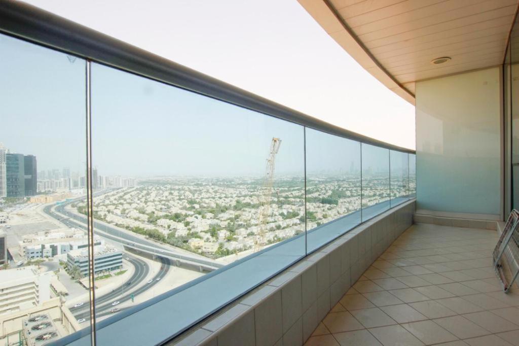 Apartamento 1 Bhk - Concorde Tower - Jlt Cluster H Dubái Exterior foto